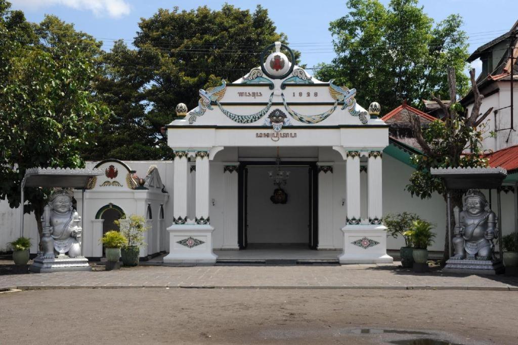 Hotel Oyo 3267 Omah Suryo Jogyakarta Zewnętrze zdjęcie